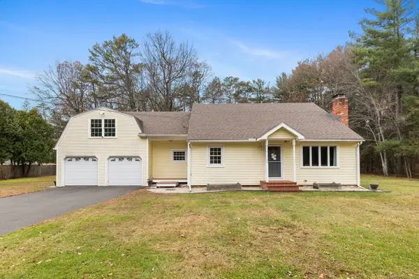 5 Washington Drive, Granby, CT 06035