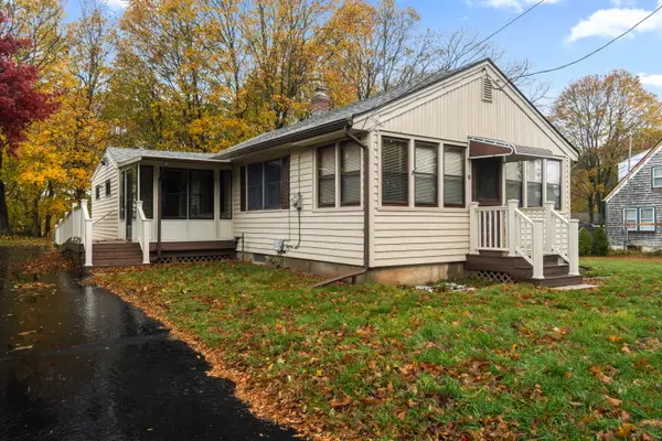 12 Pine Street, Waterford, CT 06385