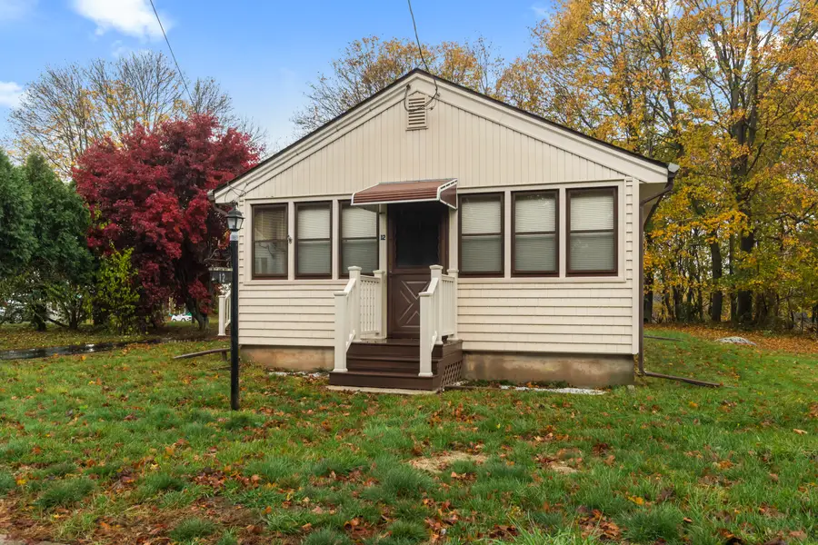 12 Pine Street, Waterford, CT 06385 - Image #3