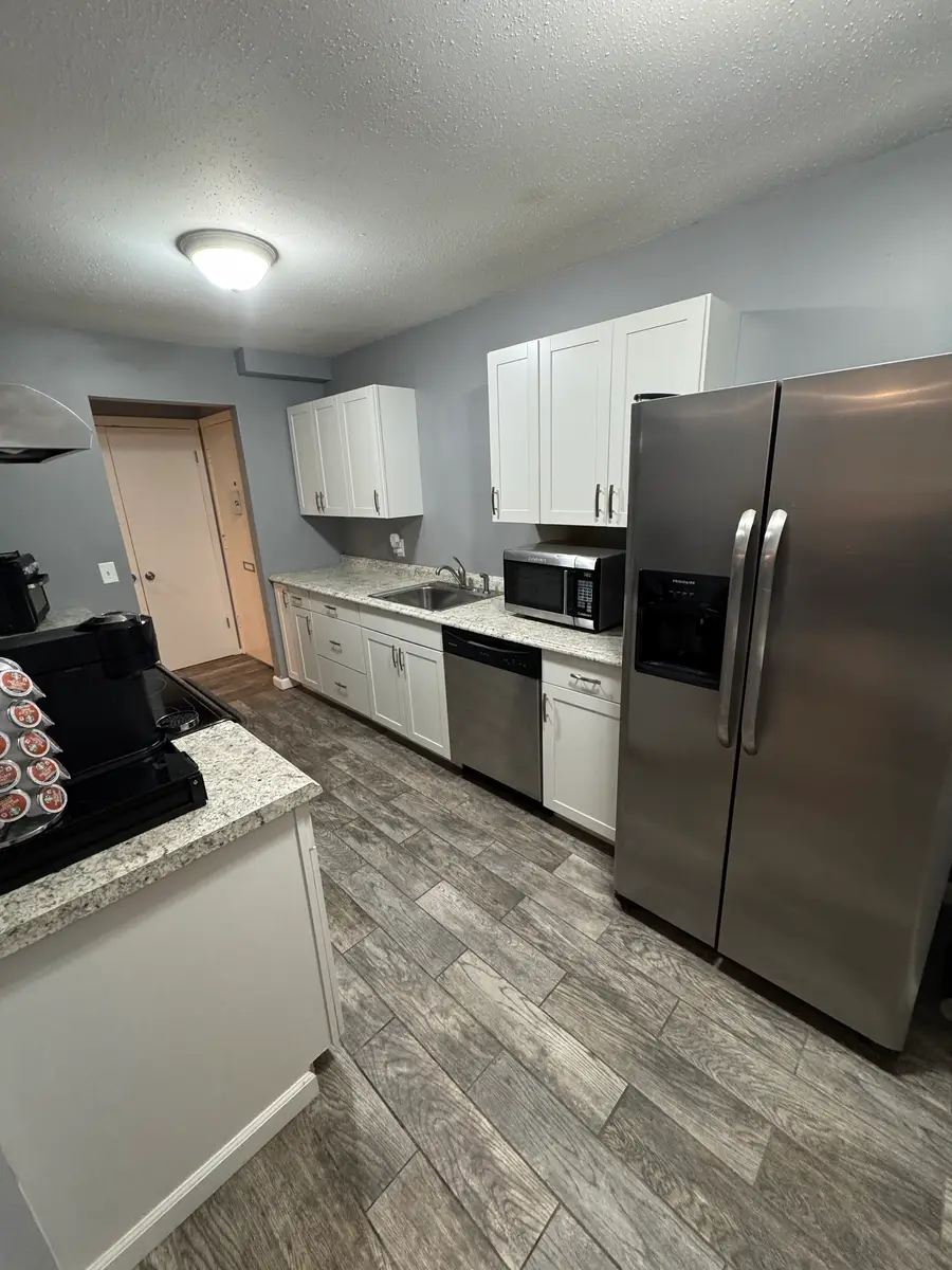 48 Library Lane #48, Simsbury, CT 06070 - Image #3