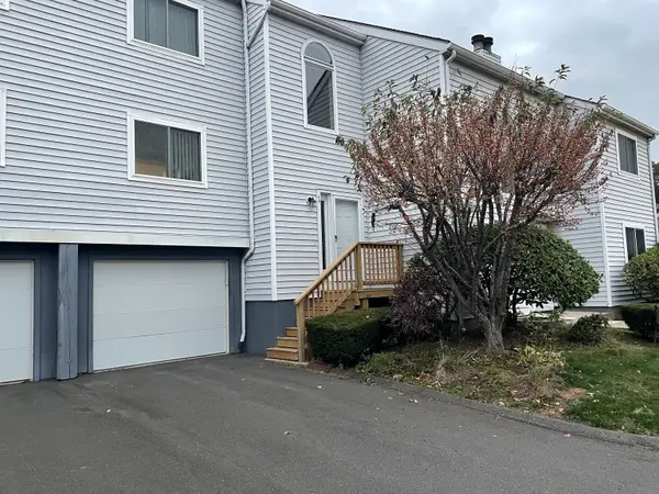 49 Woodbridge Lane #49, Cromwell, CT 06416