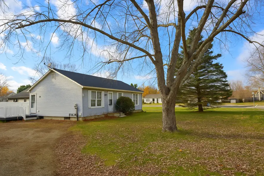 7 Shelby Circle, Killingly, CT 06241 - Image #2