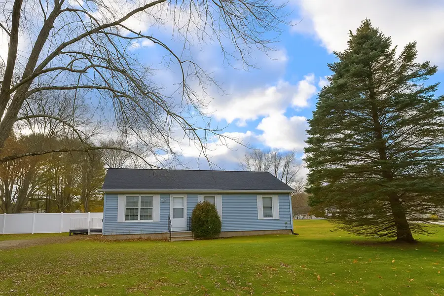 7 Shelby Circle, Killingly, CT 06241 - Image #3