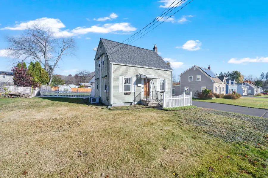 15 Pearl Street, Windsor Locks, CT 06096 - Image #2