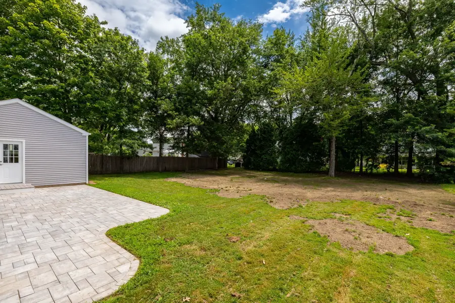 139 Mohawk Drive, West Hartford, CT 06117 - Image #2