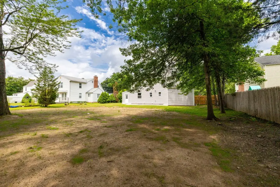 139 Mohawk Drive, West Hartford, CT 06117 - Image #3