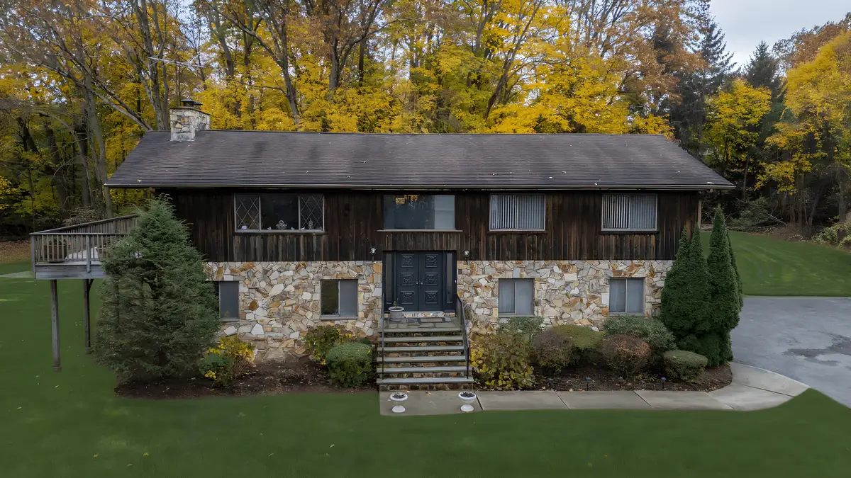 116 Hillcrest Park Road, Greenwich Town, CT 06807 - Image #1