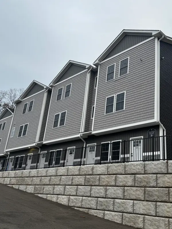 243 Echo Lake Road #B6, Watertown, CT 06795