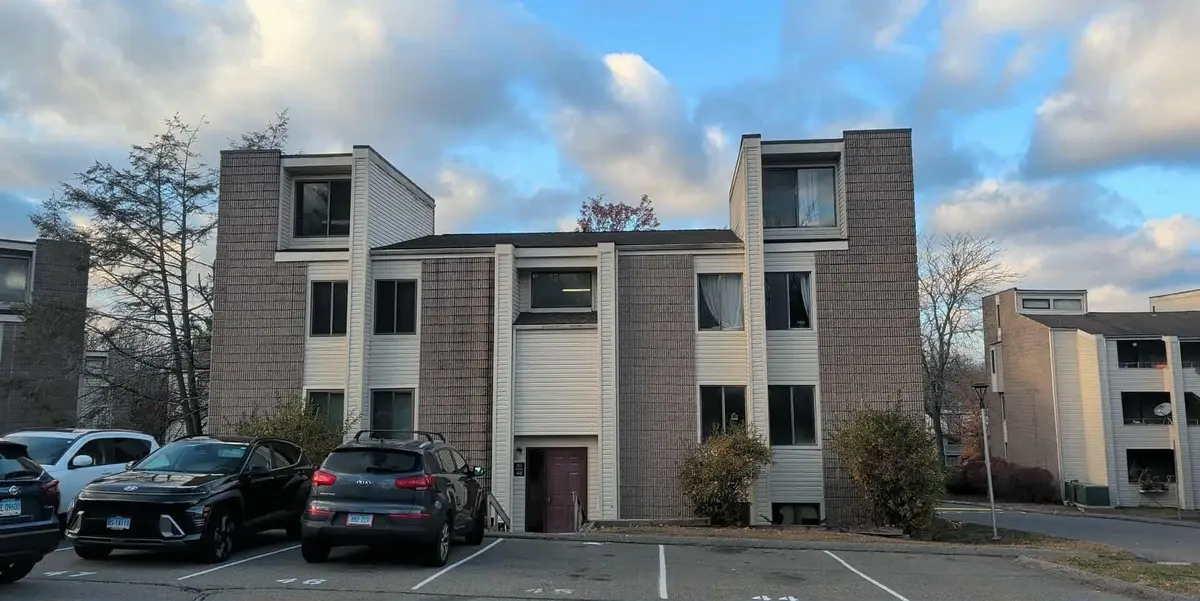 48 Burgundy Hill Lane #48, Middletown, CT 06457 - Image #1