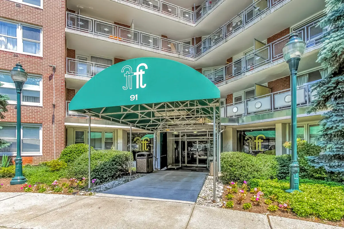 91 Strawberry Hill Avenue #APT 331, Stamford, CT 06902 - Image #1