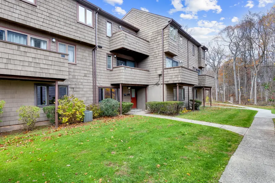 158 Towne House Road #158, Hamden, CT 06514 - Image #3