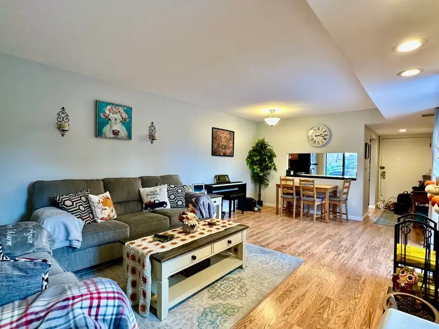 30 Orange Road #30, Middletown, CT 06457 - Image #2