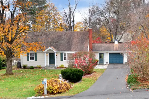 7 Peppercorn Lane, East Granby, CT 06026