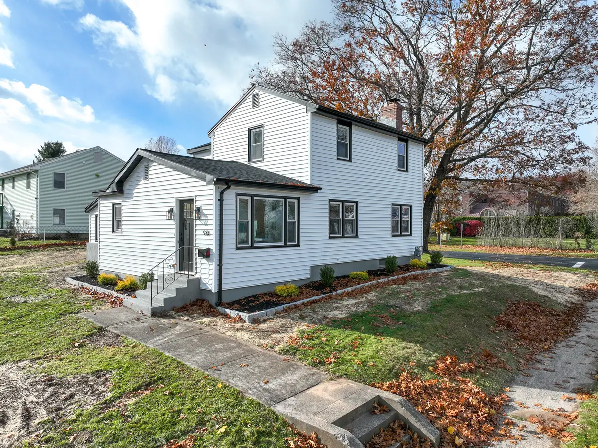 910 Farmington Avenue, New Britain, CT 06053 - Image #1