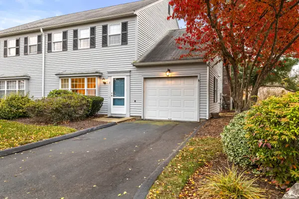 3 Sandgate Circle #3, Madison, CT 06443