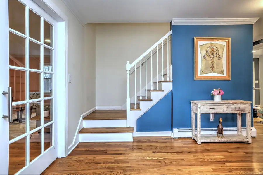 54 Country Club Drive, Woodbridge, CT 06525 - Image #2