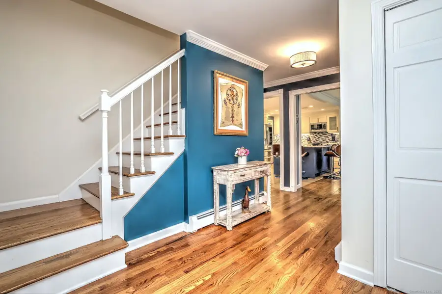 54 Country Club Drive, Woodbridge, CT 06525 - Image #3