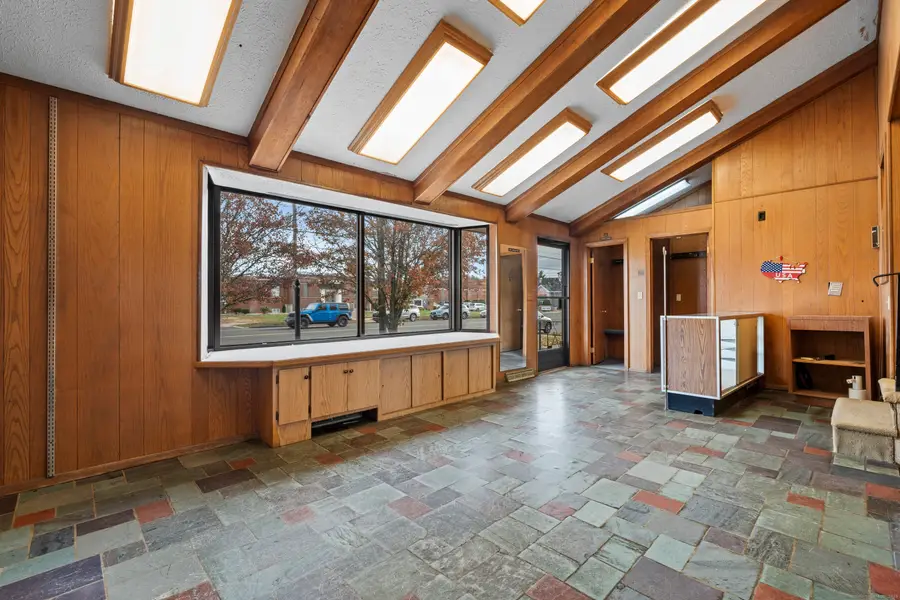 1422 Dixwell Avenue, Hamden, CT 06514 - Image #3