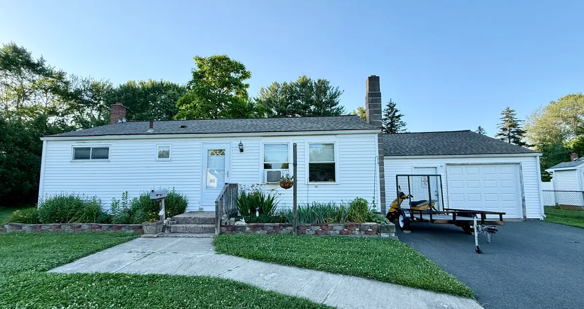 80 Birchwood Drive, Middletown, CT 06457 - Image #1