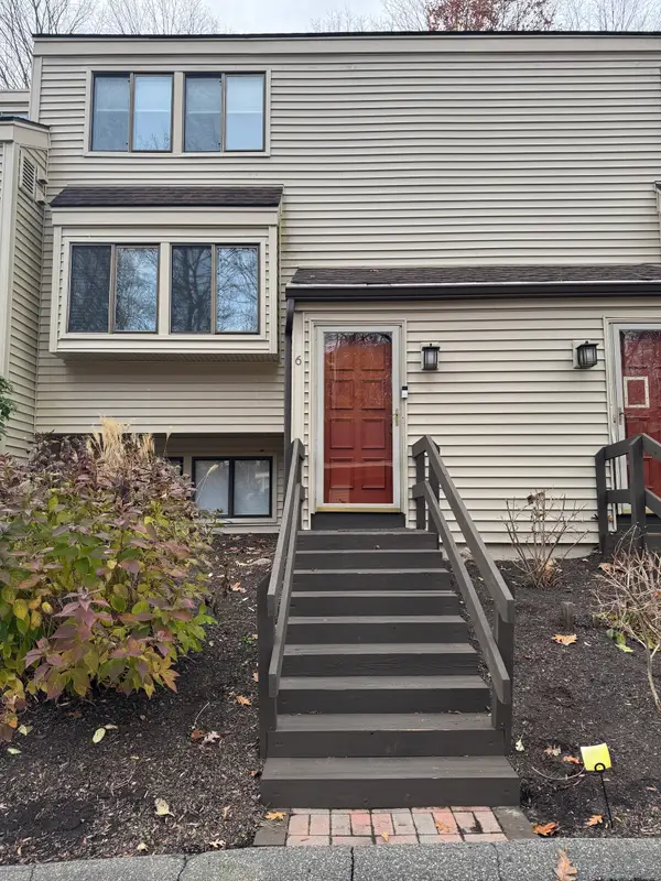 6 Comstock Trail #6, Brookfield, CT 06804