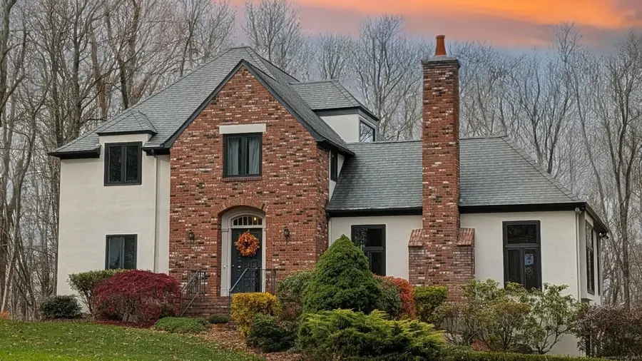 40 Hull Place, Ridgefield, CT 06877 - Image #2