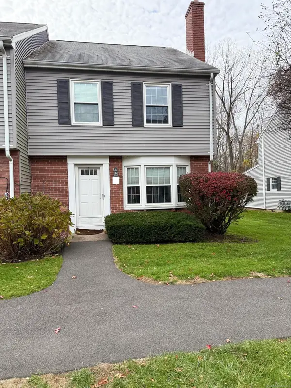 5 Barrington Drive #APT D, Wethersfield, CT 06109