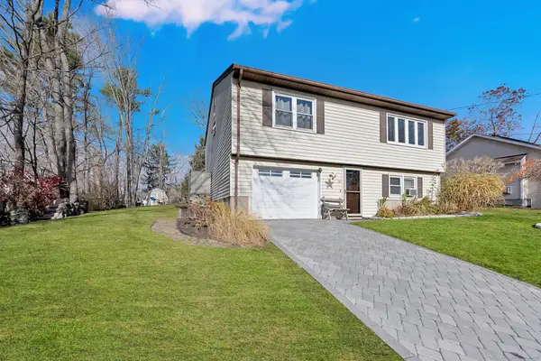 25 Parkwood Avenue, Waterbury, CT 06708