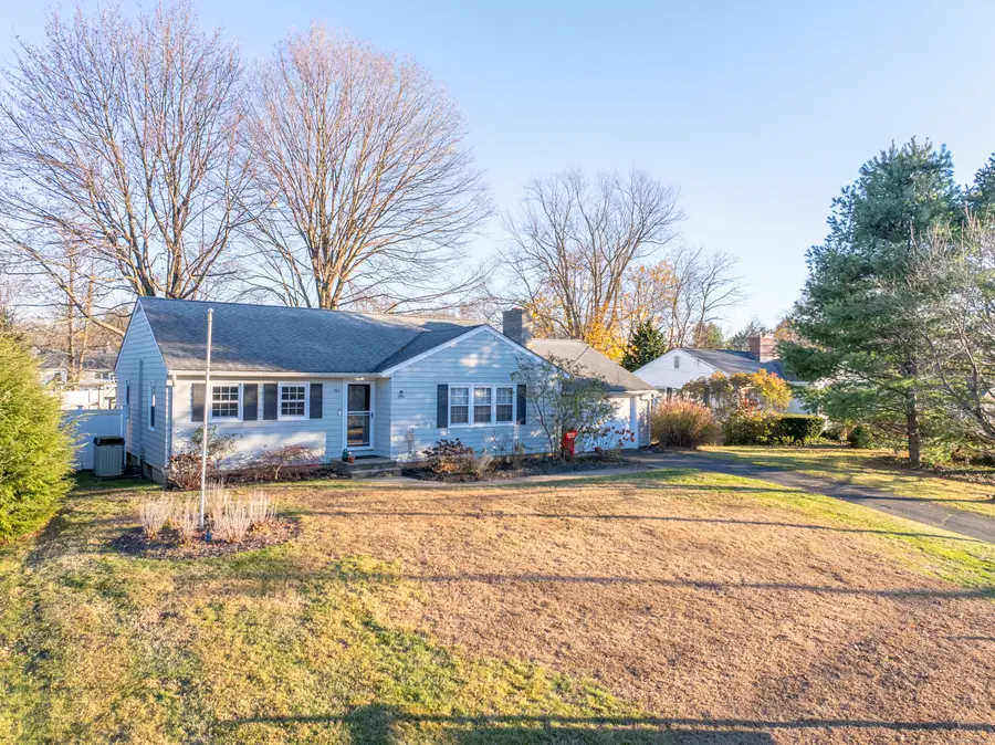 186 Gwen Road, Southington, CT 06489 - Image #2