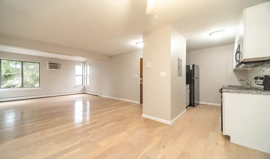 188 Woodland Drive #188, Cromwell, CT 06416 - Image #3