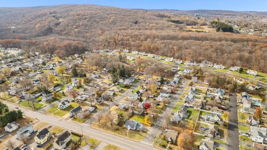 114 Lake Avenue, Bristol, CT 06010 - Image #3