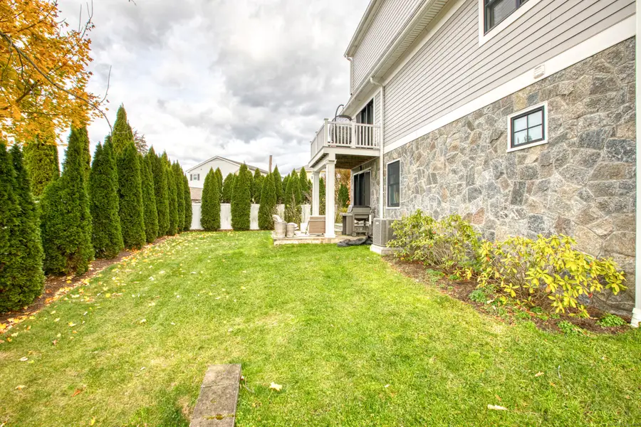 24 Harold Street #E, Cos Cob, CT 06807 - Image #2