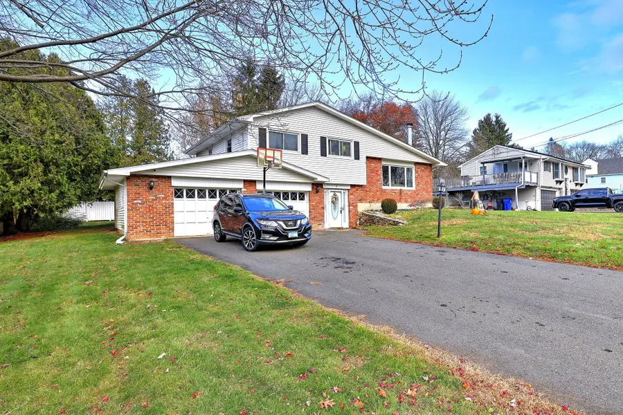 6 Stanley Drive, Seymour, CT 06483 - Image #3