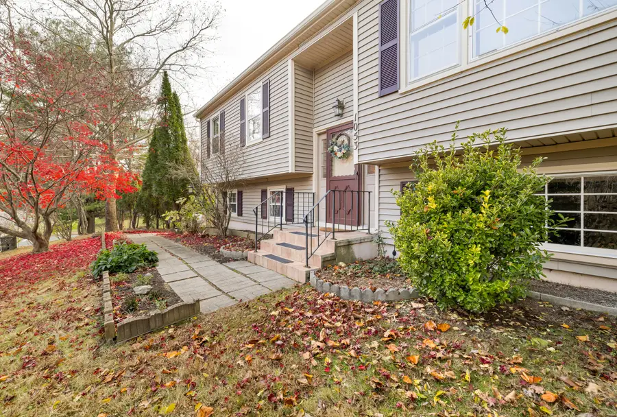 1053 Cutspring Road, Stratford, CT 06614 - Image #2