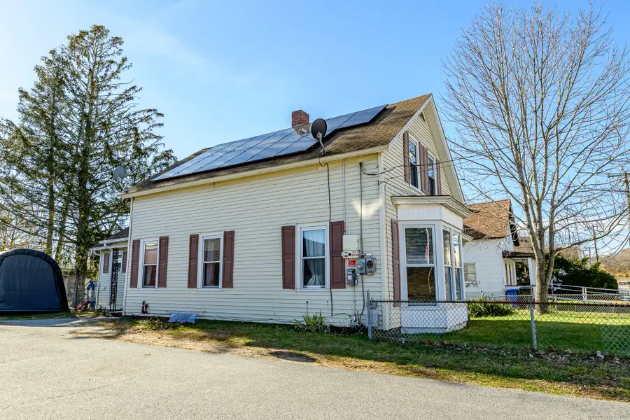 33 Railroad Avenue, Plainfield, CT 06374 - Image #2