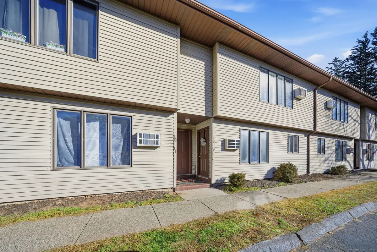309 East Street #APT 10, Plainville, CT 06062 - Image #1
