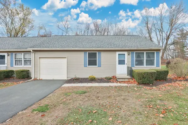 102 North Maple Street #APT 1A, Enfield, CT 06082