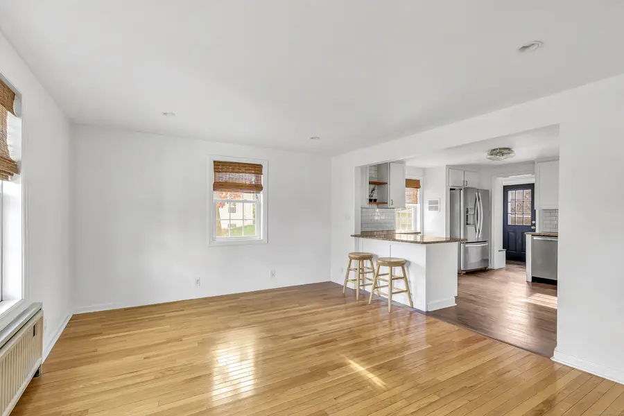 378 Castle Avenue, Fairfield, CT 06825 - Image #3