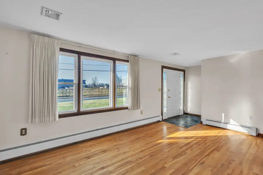 7 East Road, Broad Brook, CT 06016 - Image #3