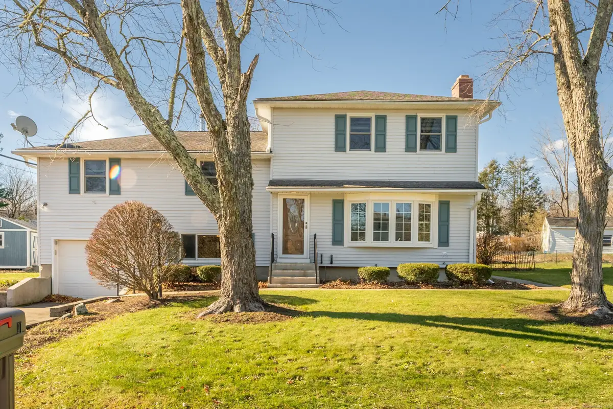 11 Meadow Wood Drive, North Stonington, CT 06359 - Image #1