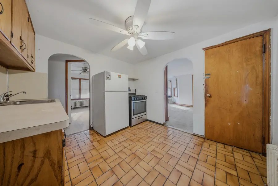 332 Palisade Avenue, Bridgeport, CT 06610 - Image #3