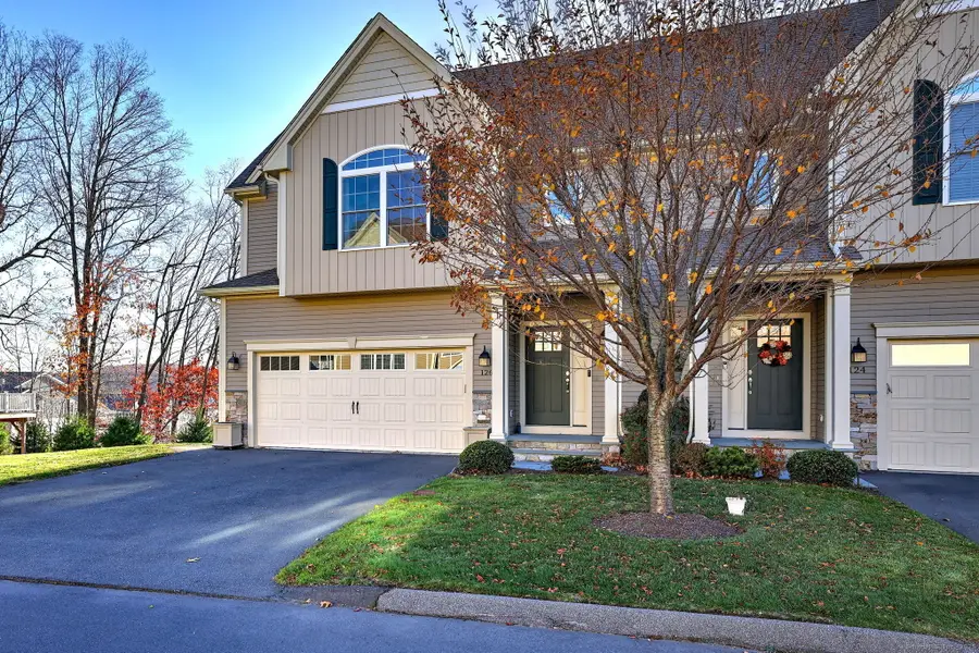 126 Wells View Road #126, Shelton, CT 06484 - Image #3