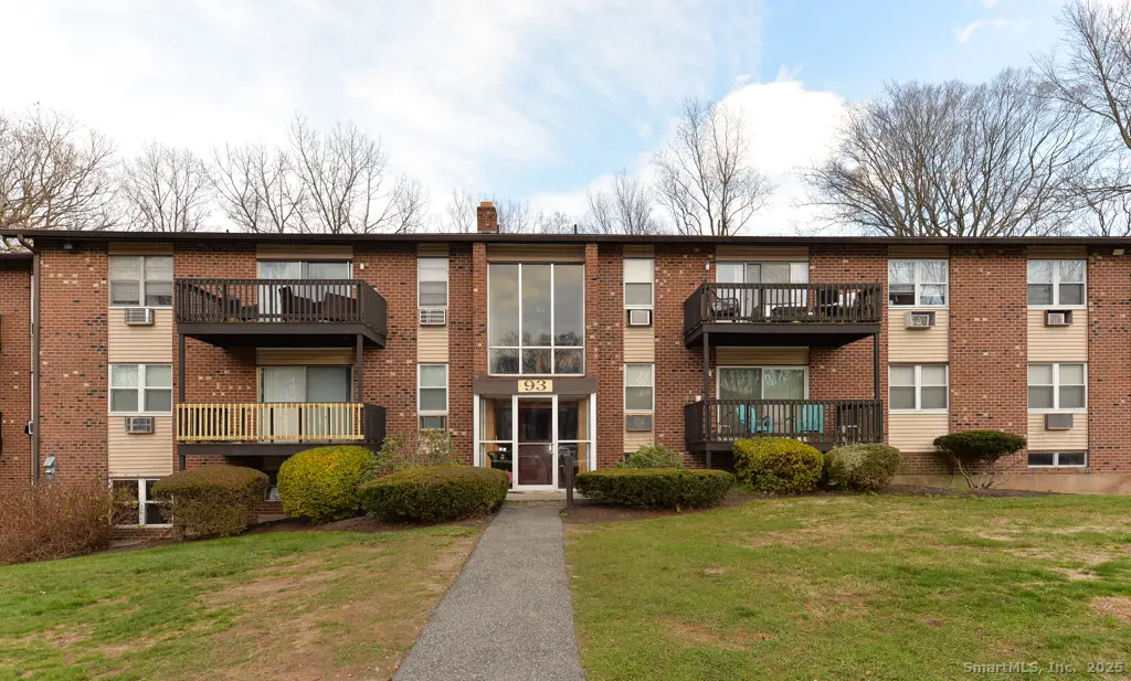93 Balance Rock Road #APT 1, Seymour, CT 06483 - Image #1