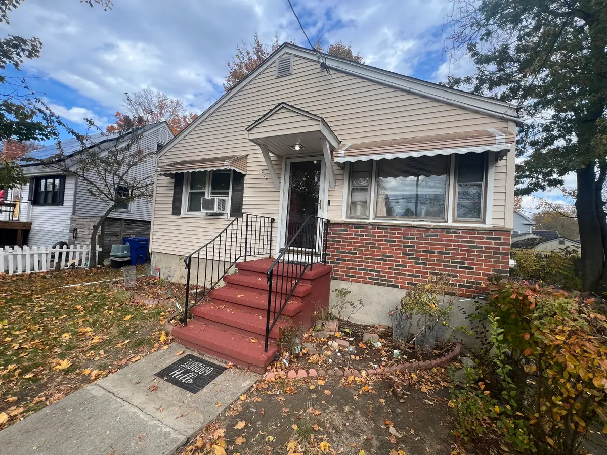 208 Harding Avenue, Stratford, CT 06615 - Image #1