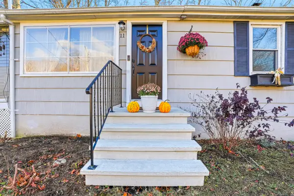 11 Denis Drive, Thompson, CT 06255