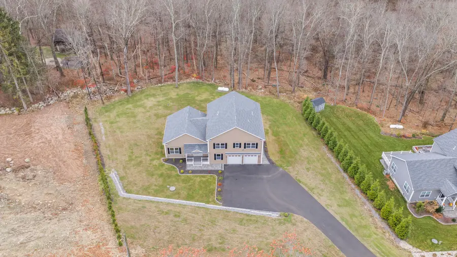 383 Leonard Road, Middlebury, CT 06762 - Image #3