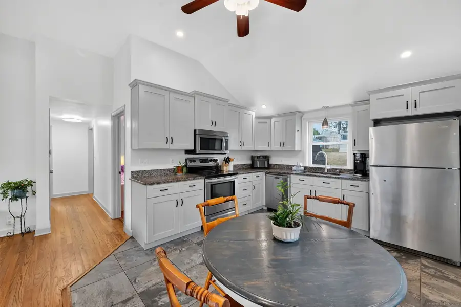 34 Ridgefield Road, Enfield, CT 06082 - Image #3