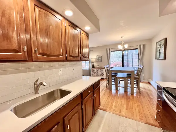 50 Aiken Street #APT 382, Norwalk, CT 06851