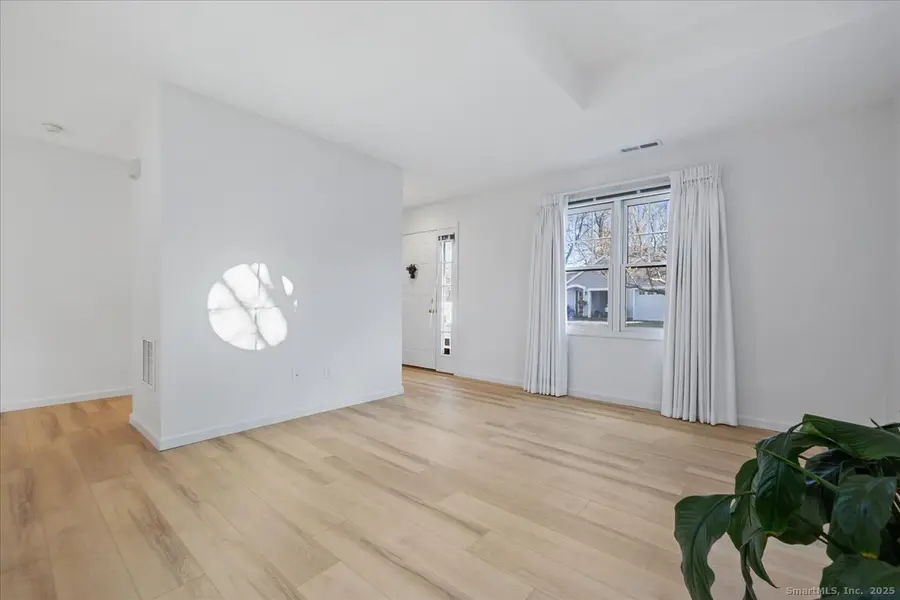 83 Red Cedar Circle #83, Orange, CT 06477 - Image #3