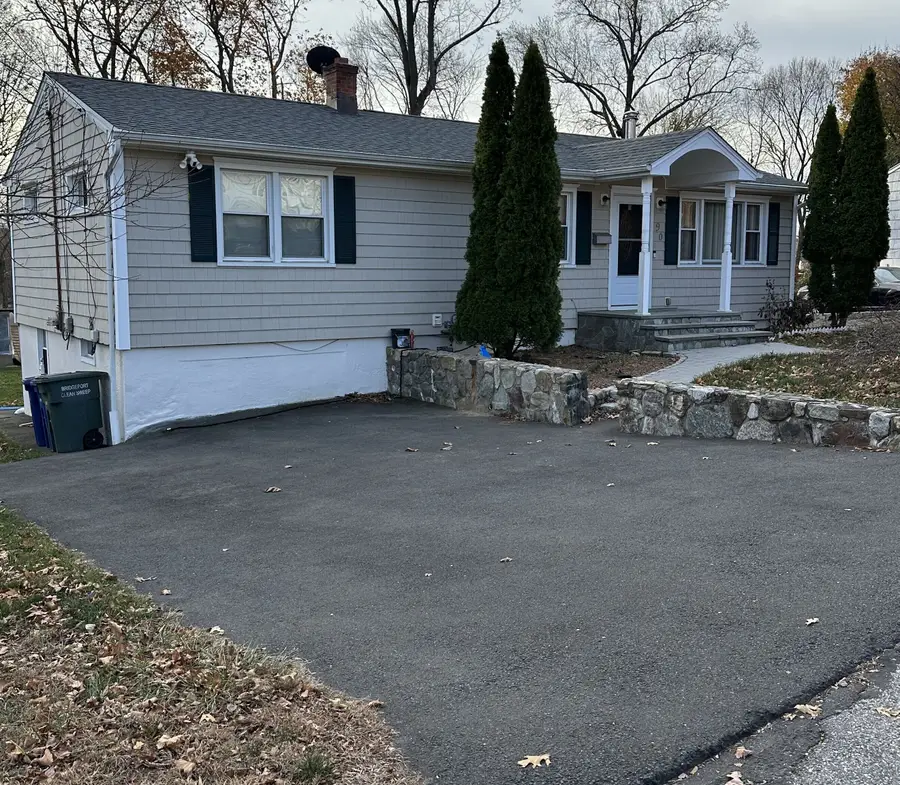 90 Sequoia Road, Bridgeport, CT 06606 - Image #3