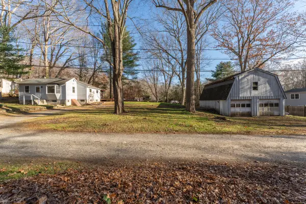 3 Jamaica Road, Clinton, CT 06413